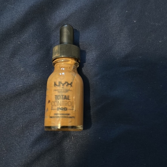 Juvia’s Palace & Smashbox Makeup Bundle - Picture 13 of 16